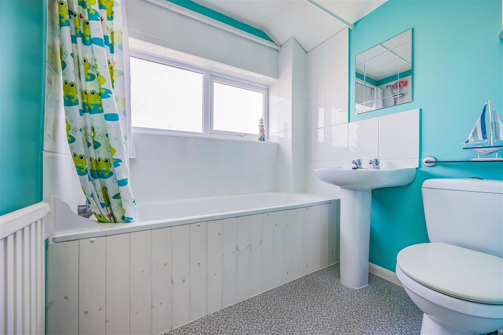 35 Sidlesham Close, Hayling Island-Small-PorticoMa